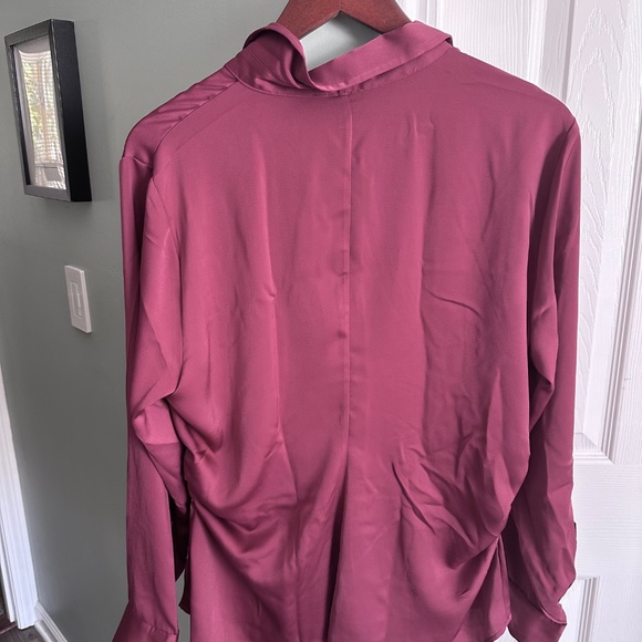 Banana Republic Factory - Satin Side Shirred Blouse - Dark Fuchsia  16 - NWOT - Picture 4 of 10